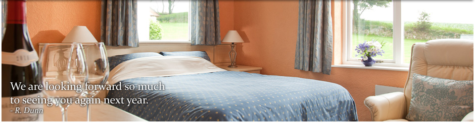 Standard rooms : Aviary Court Hotel